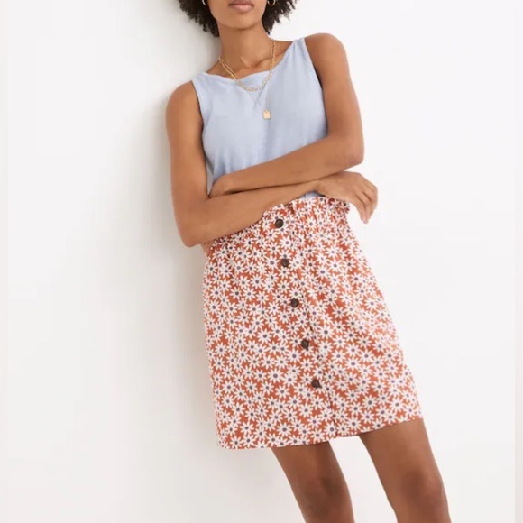 Madewell Dresses & Skirts - MADEWELL Paperbag Button-Front Mini Skirt in Falling Daisies, XL